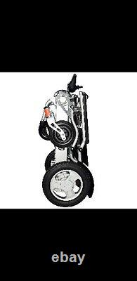 Électra 7 Fauteuil roulant électrique pliable, robuste et à siège large, portable.