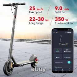 Scooter électrique pliant portable à moteur de 350W et autonomie de 18 miles pour les trajets quotidiens.